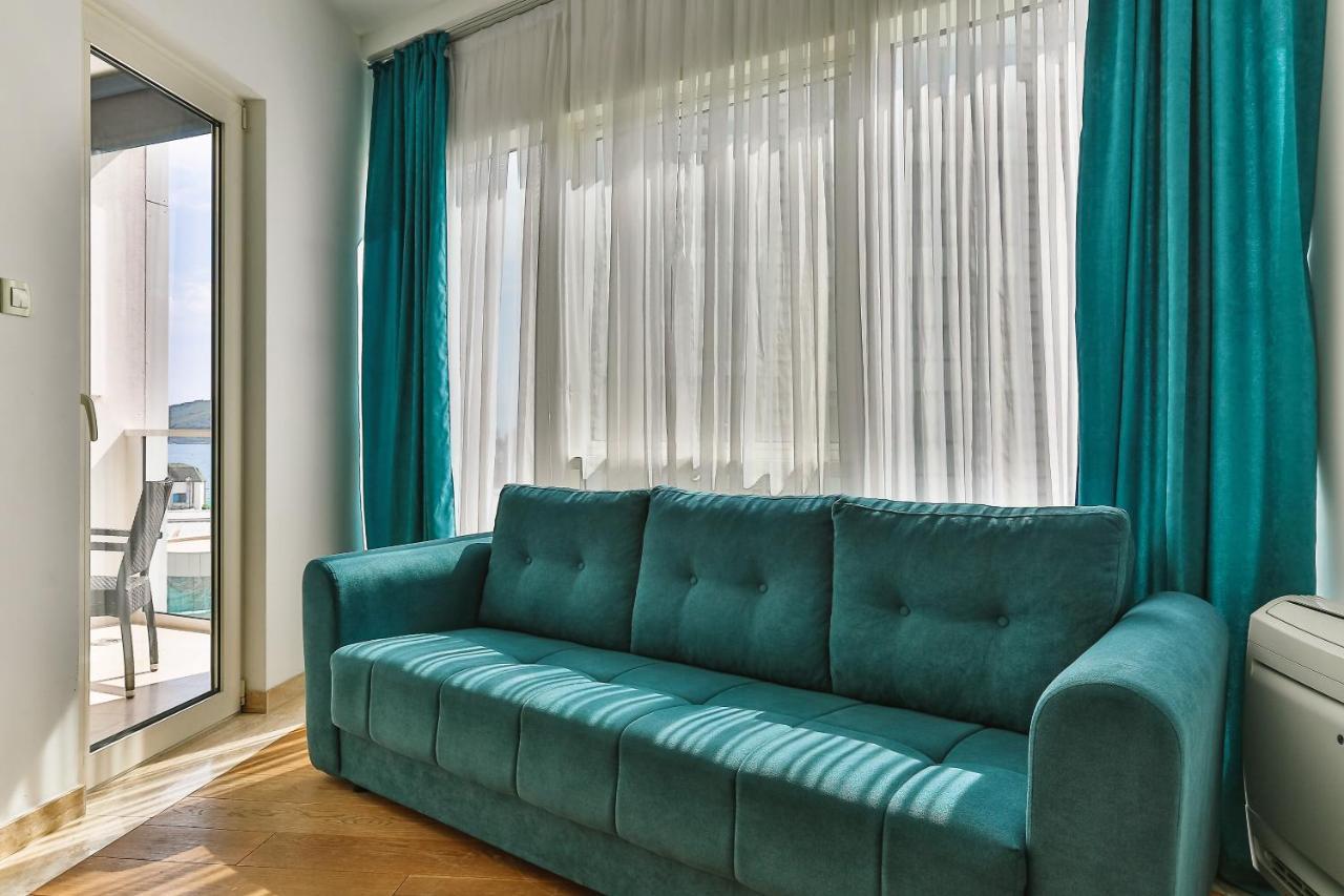 Luxury Montesun Apartments Будва Екстериор снимка