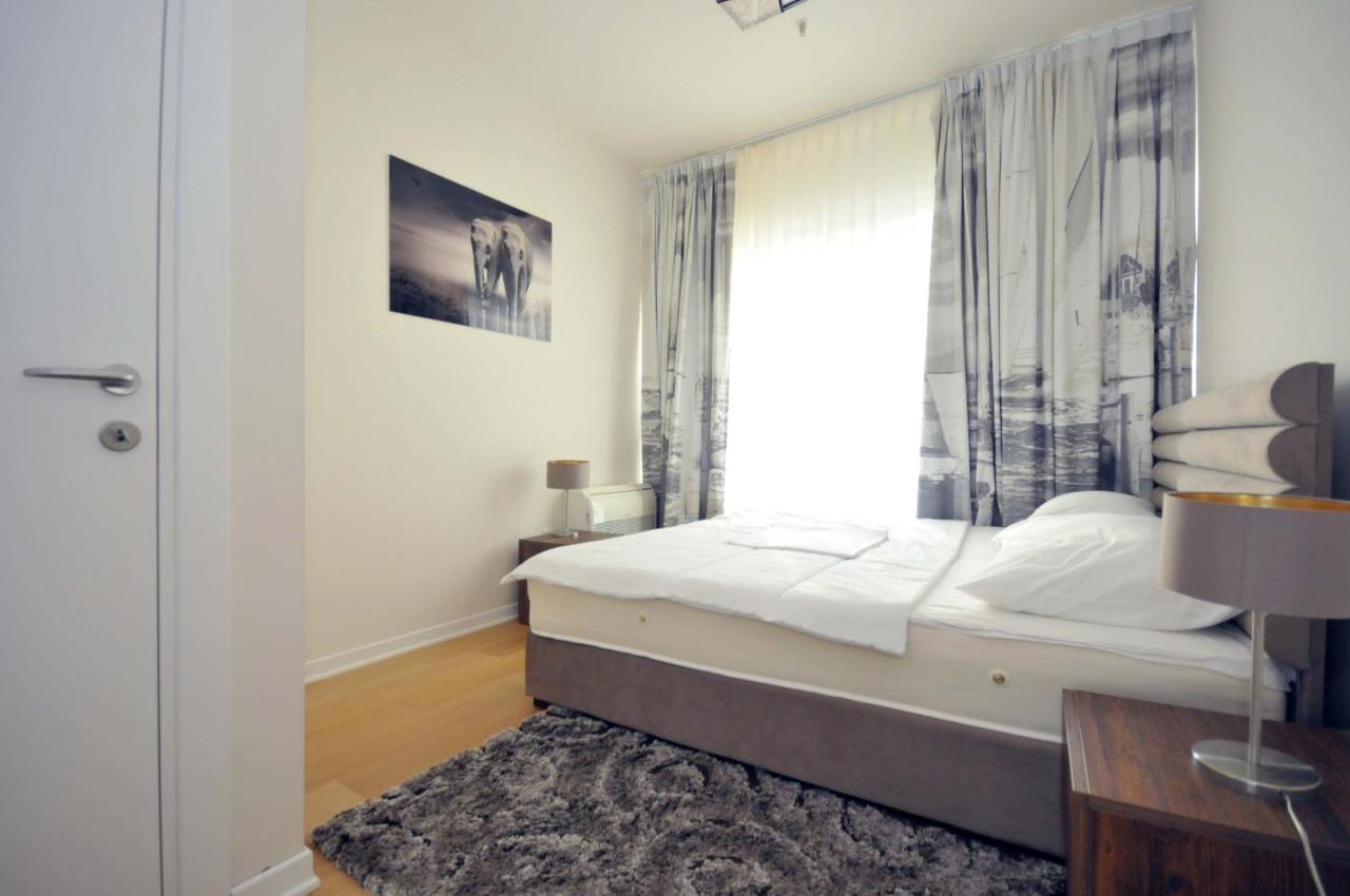 Luxury Montesun Apartments Будва Екстериор снимка