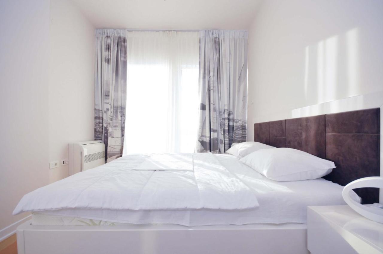 Luxury Montesun Apartments Будва Екстериор снимка