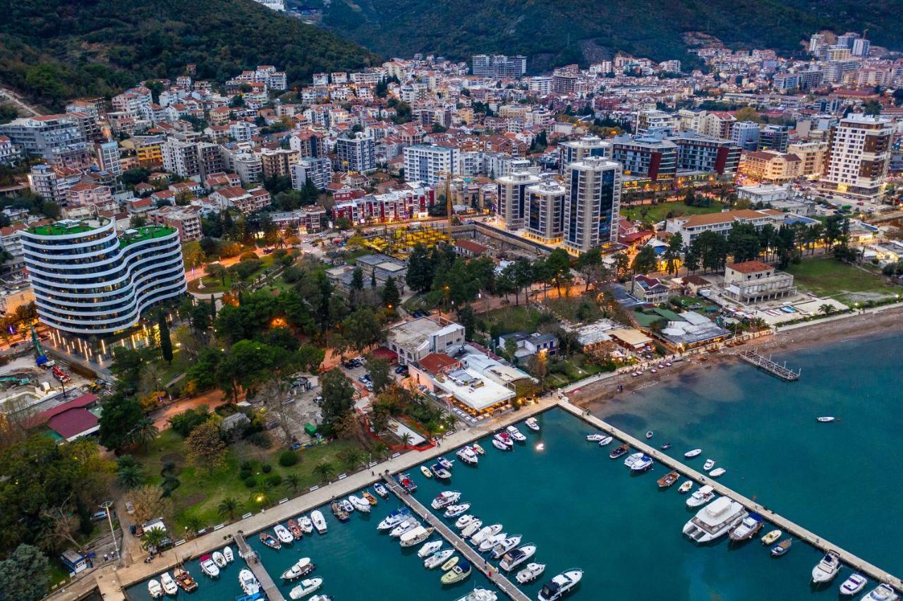 Luxury Montesun Apartments Будва Екстериор снимка