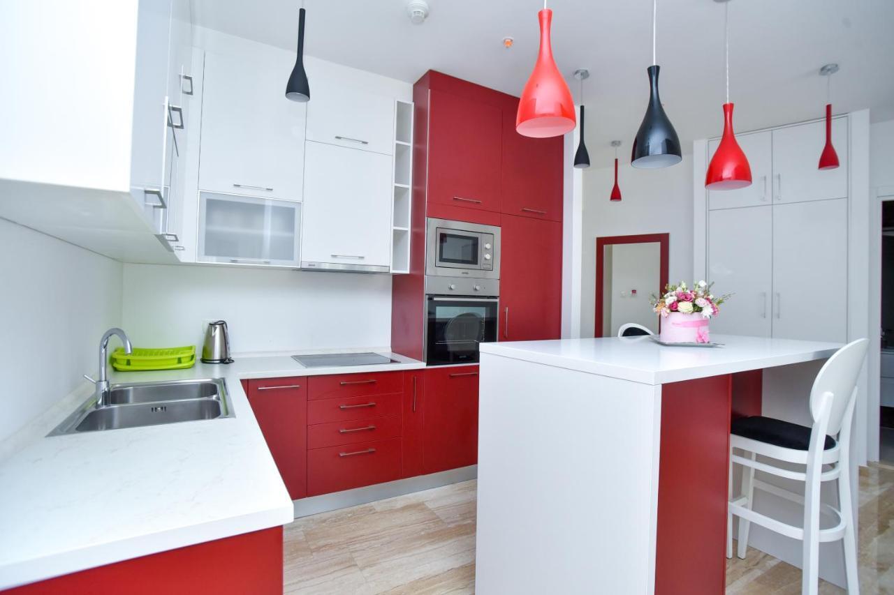 Luxury Montesun Apartments Будва Екстериор снимка